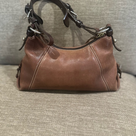 Gorgeous all leather Dooney in great condition - Picture 6 of 8